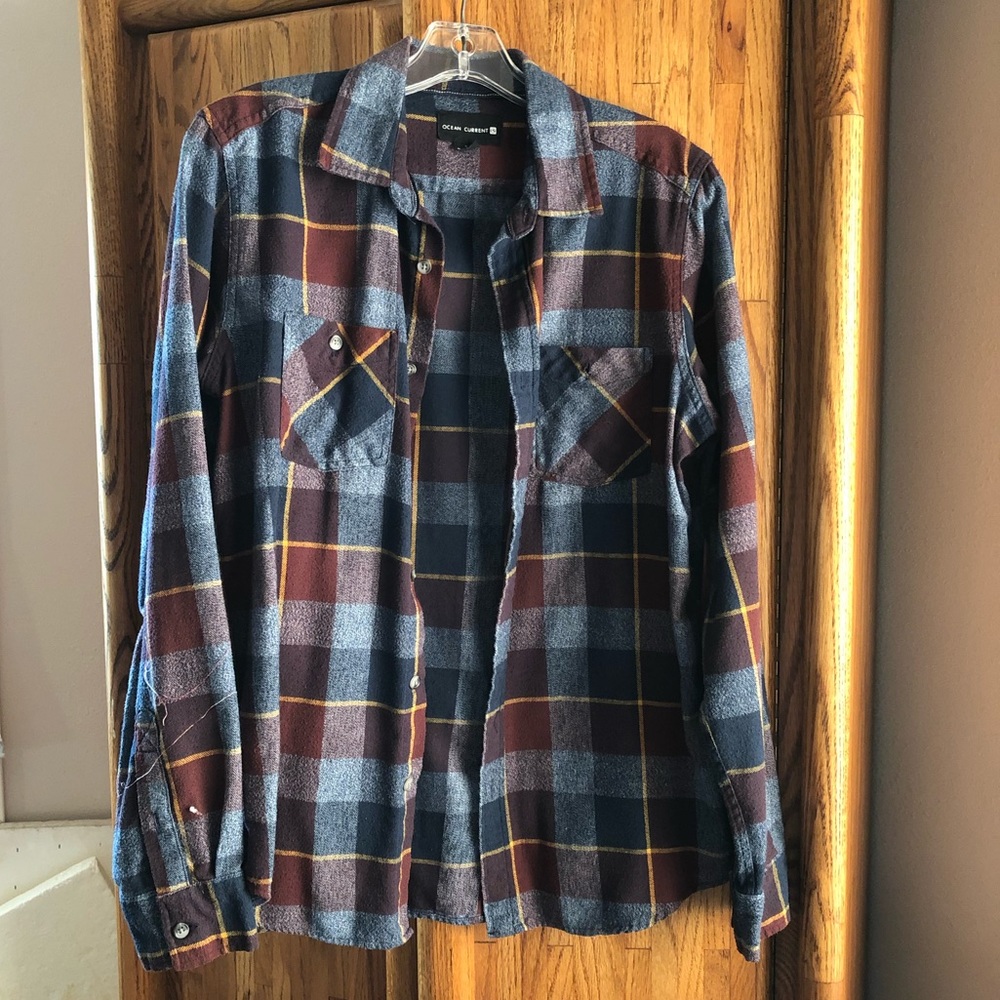 Basic flannel shirt